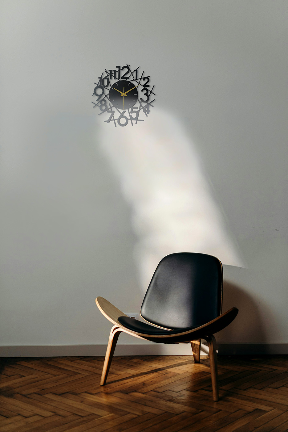 SUPPORTING LINES METAL WALL CLOCK - Image 5