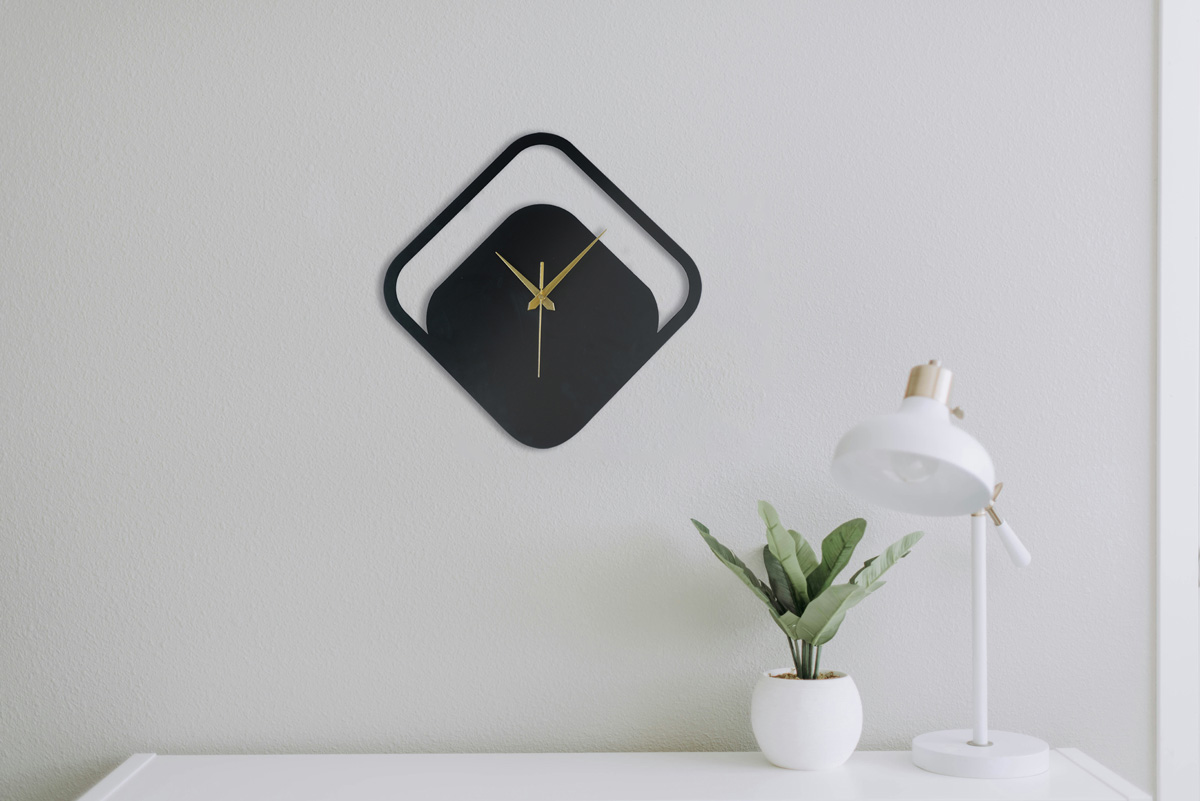 THE BOOMERANG METAL WALL CLOCK - Image 8